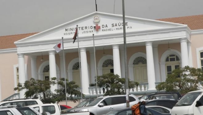 Maior hospital de Angola prepara-se esperando que não passe da ameaça