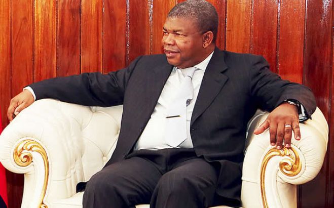 Só lhe falta ser Presidente