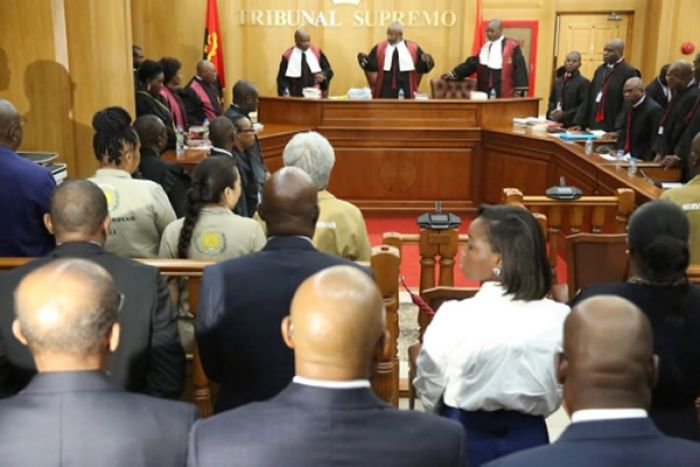 Dossiês " Burla Tailandesa &amp; Fundo Soberano ": é uma farra na selva para a diversão dos animais