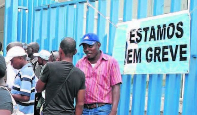 Petrolífero: Grevistas detidos em Cabinda e "espera" policial na Baía de Luanda