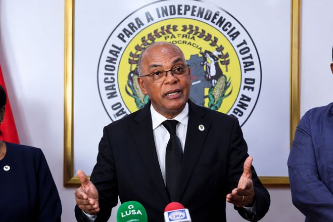 Adalberto Costa Júnior exige transparência e auditoria após apagão da UNITEL