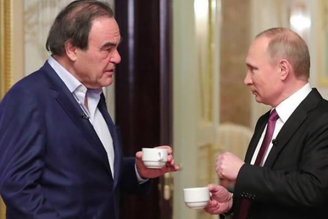 Putin diz que antes da guerra a Rússia comprava tecnologia no exterior "como num supermercado"