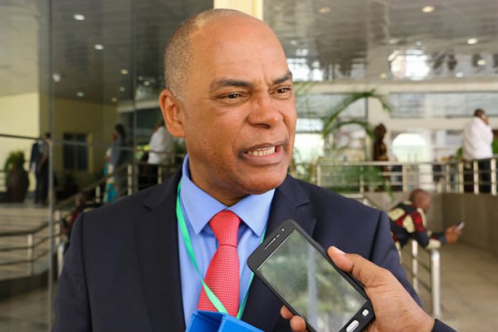 Funeral do Zédu: Líder da UNITA critica "excessos partidários" em cerimónia de Estado