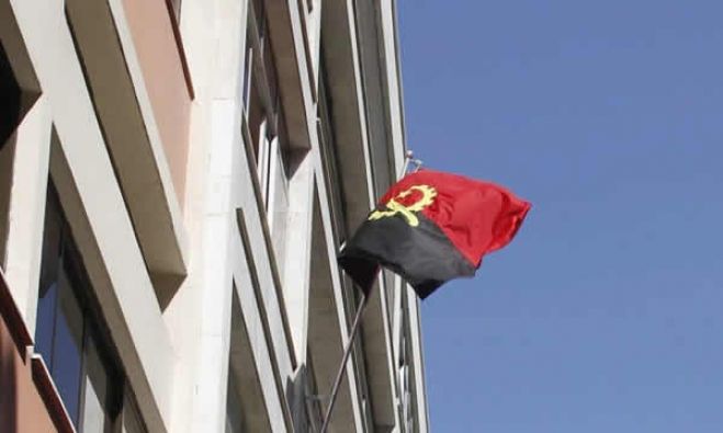 Crise em Angola: Embaixada de Angola há cinco meses sem salários
