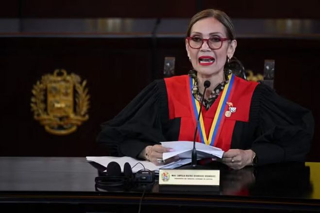 Tribunal Supremo da Venezuela declara Maduro vencedor e proíbe divulgação das atas
