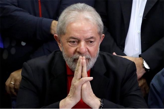 Tribunal brasileiro mantém condenação do ex-presidente Lula da Silva em segunda instância