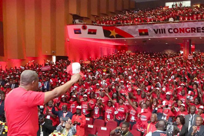 VIII Congresso extraordinário do MPLA aprova alteração nos estatutos