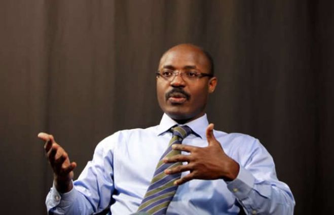 "Não há um plano para a sucessão de José Eduardo dos Santos"