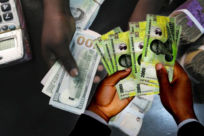Moeda nacional "estacionada" acima dos 820 kwanzas por dólar há um mês