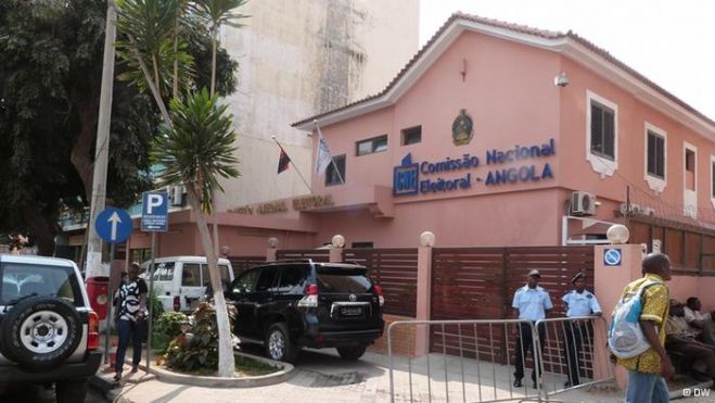UNITA e CASA acusam CNE de ter representantes ‘fantasmas’