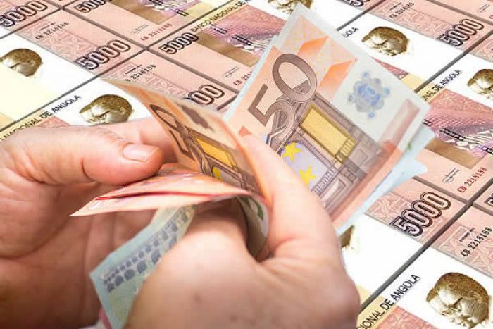 Desvalorização do Kwanza compromete evolução da economia angolana