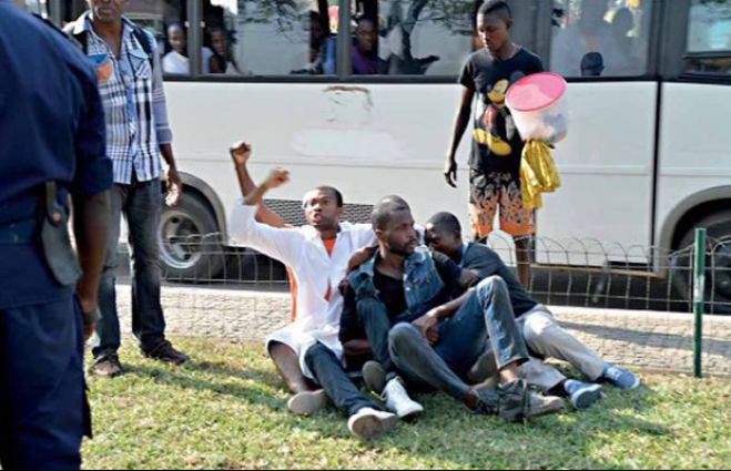 Amnistia acusa governo angolano de matar e torturar opositores.