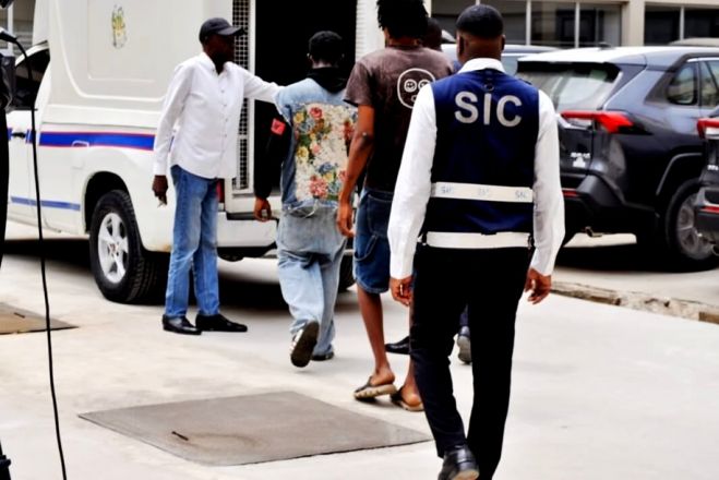Grupo de cidadãos congoleses detido após realizar assaltos a catanas no Palanca.