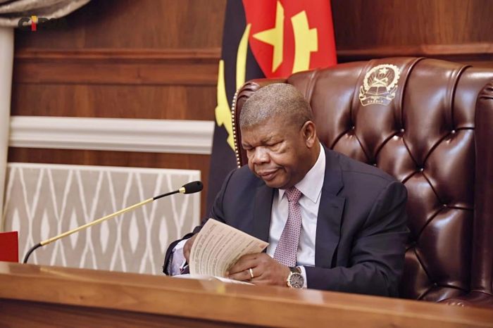 Angola, governo de improviso ou improviso na governação?