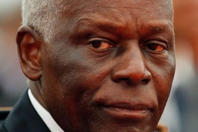 Eduardo dos Santos, o rei que se transformou em peão