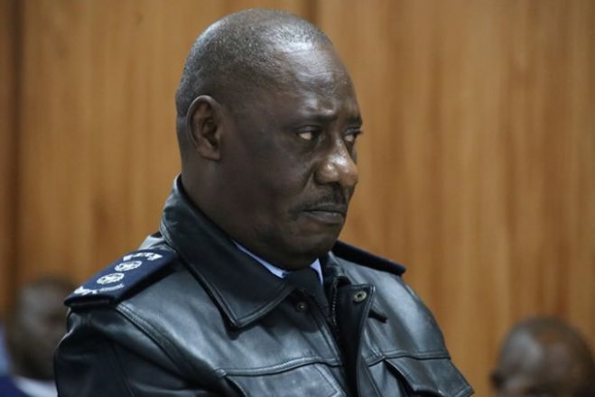 Comissário Massota pede protecção ao tribunal porque a sua vida "está em risco"