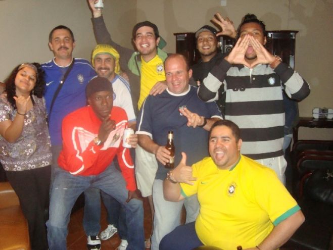 Atualmente cerca de 30 mil trabalhadores do Brasil vivem no país africano