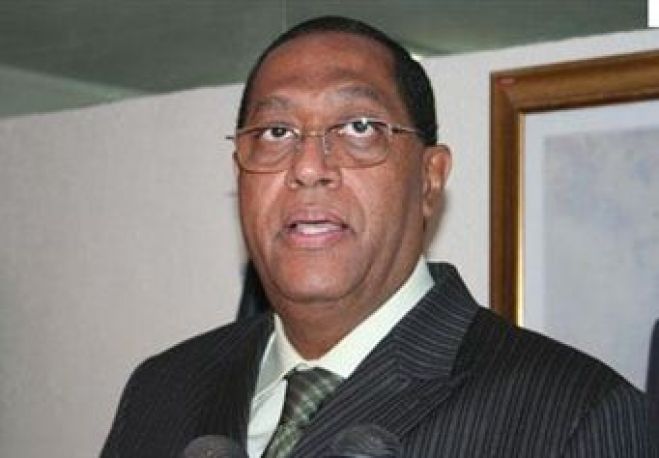 Ex-ministro da Educação, António Burity da Silva é novo sócio da Saer