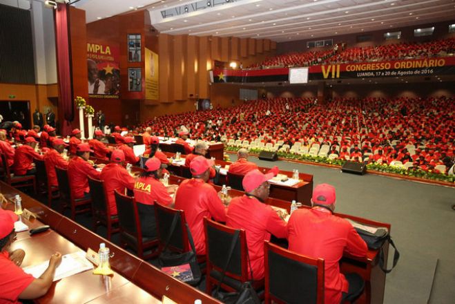 Da Jamba à Angola de todos os Santos