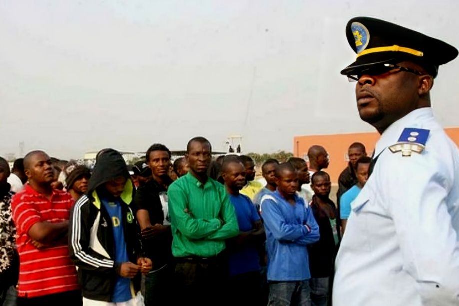 Serviço de Migração e Estrangeiros angolano garante apoio a refugiados congoleses