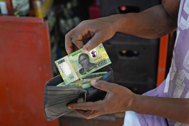Salários da função pública com crescimento médio anual de 10% nos últimos cinco anos