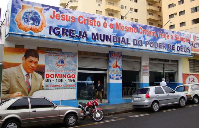 Igreja Mundial do Poder de Deus proibidos em Angola