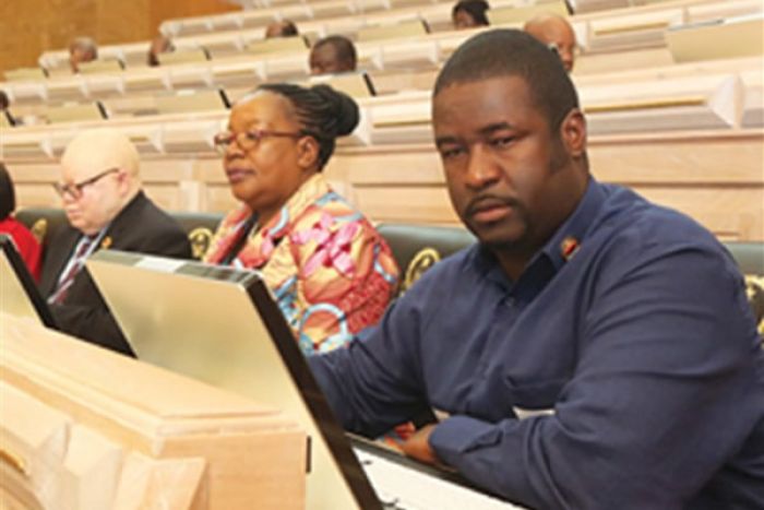 “Arrasto do PRA-JA” à vice-presidência do Parlamento ressuscita ambiente nubloso no seio da UNITA