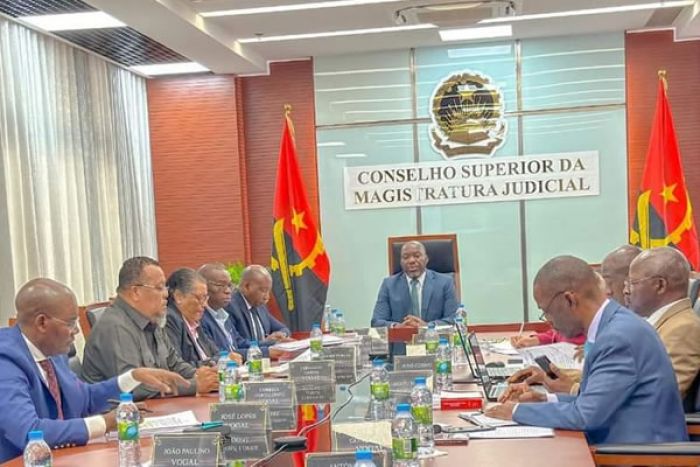 Remoção de juízes provoca reação da Ordem dos Advogados Angolanos