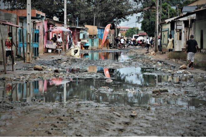 A nova divisão de Angola não resolverá os problemas do país