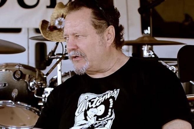 Pastor que chamou coronavírus de histeria morre da doença nos EUA