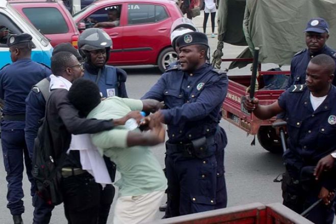 Deputado da UNITA diz ter sido detido e alvo de maus tratos da polícia