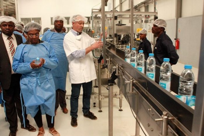 Economia angolana deve crescer 3,8% em 2023 e desacelerar para 3% em 2024 – estudo