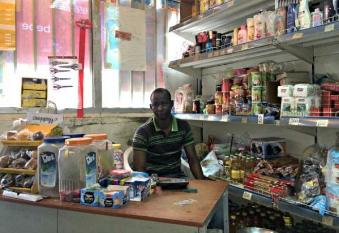 Malianos não abrem cantinas em Luanda e dizem estar "com muito medo"