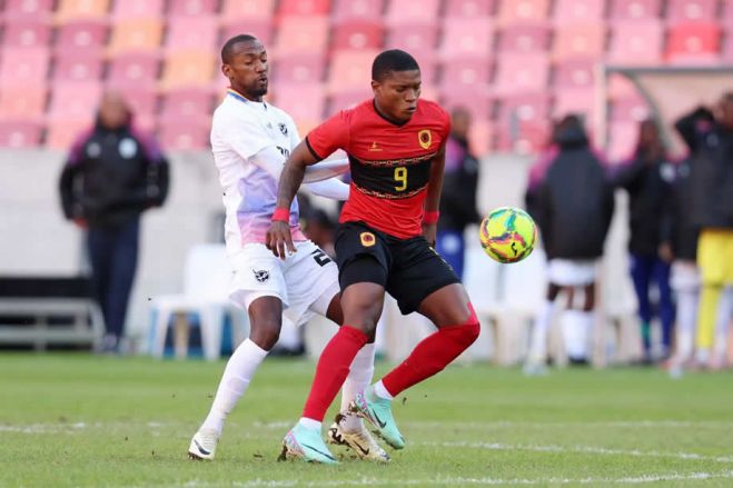 Angola empata com Ghana por 1-1 com festival de falhanços