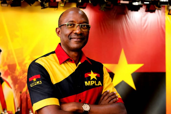 Venâncio alerta para riscos de “bicefalia” e promete reformas internas no MPLA