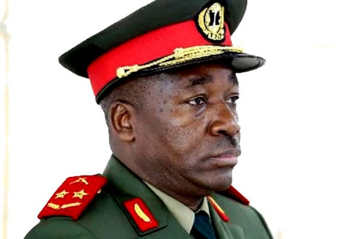 Tribunal rejeita ouvir general Miala no caso dos efectivos do SIC e do SINSE acusados de assaltar apartamento do major Lussati