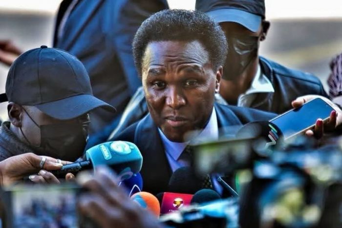 Venâncio Mondlane e ex-Presidentes da Colômbia e do Botsuana retidos no aeroporto de Luanda