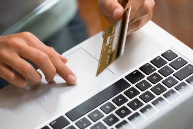 "Corrupção mantém dólar fora do sistema de pagamentos da SADC"