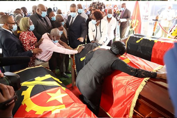 Governo rejeita dúvidas em torno das ossadas de José Van-Dúnem e Sita Valles