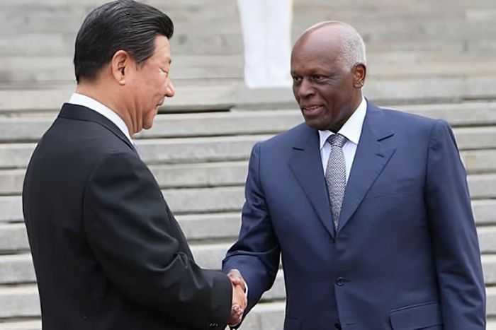 Dívida com o petróleo como colateral foi proposta de Angola