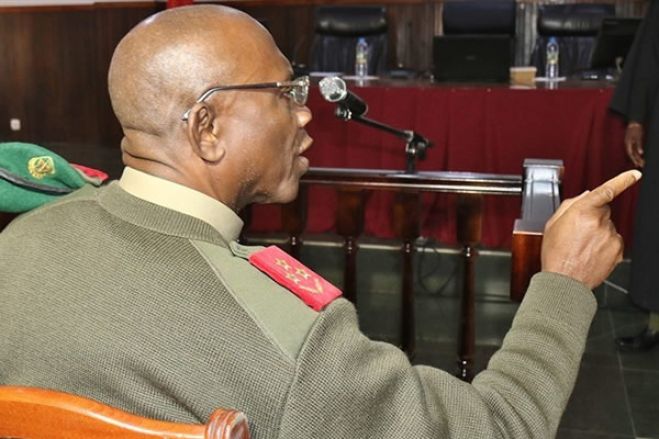 "Miala não é meu chefe e documentos de Cuito Cuanavale são meus", general José Maria