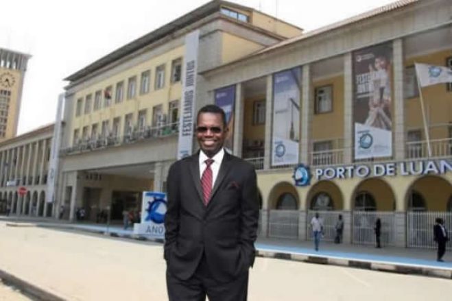 Será que MPLA esta a impedir o regresso, do seu presidente emérito?