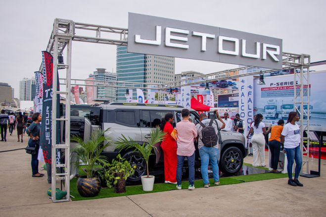 JETOUR Recebe Visita do Governador de Luanda na Expo Car 2024