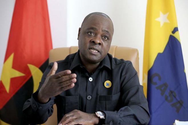 CASA-CE admite trabalhar com UNITA pela "alternância" em Angola
