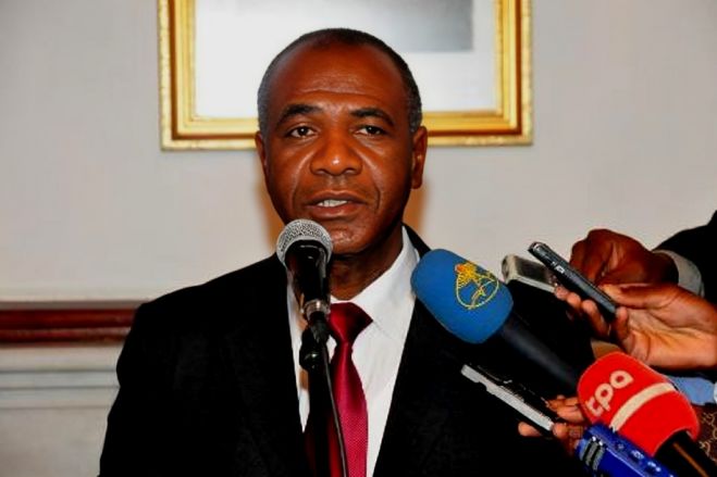 Angola precisa de uma "grande revolução" para voltar a ser forte produtor de café - ministro