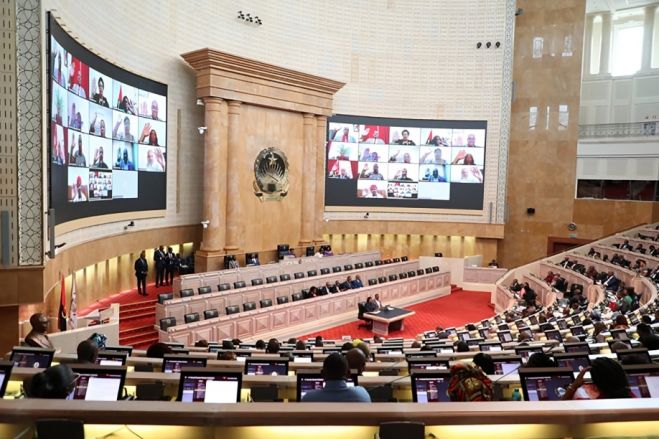 Deputados querem fim de suspensão de regalias já a partir de 2026