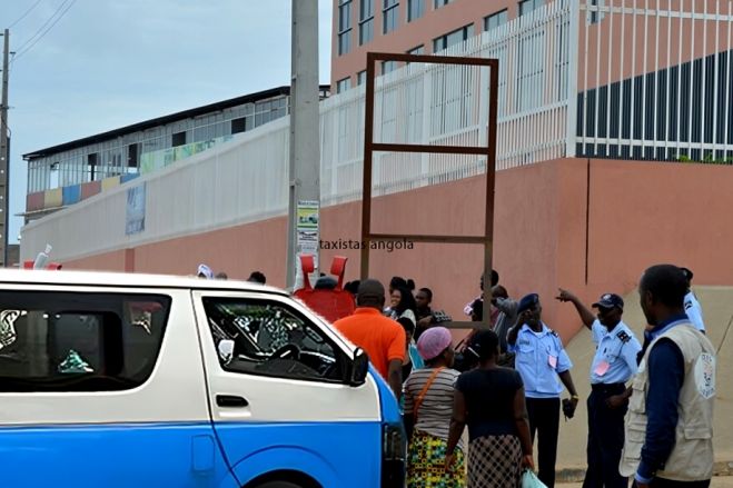 Líder dos táxis sai debilitado da prisão