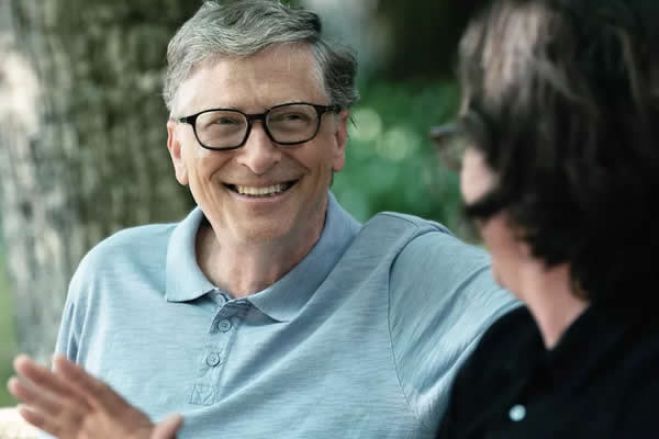 Bill Gates: vacina contra coronavírus levará 18 meses para ficar pronta