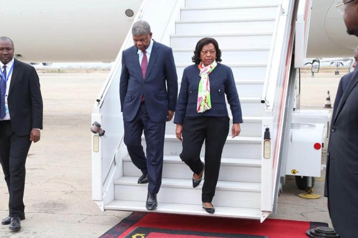 João Lourenço regressa a Angola após visita privada ao Brasil marcada por especulações