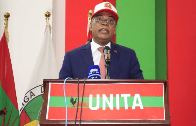 Líder da UNITA pediu aos magistrados para não abandonarem o País perante os escândalos que atravessam a justiça